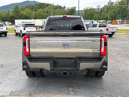 Gray 2023 Ford F-450 Platinum