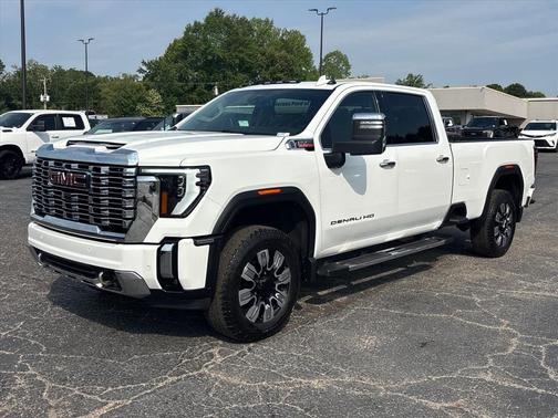 Summit White 2024 GMC Sierra 2500 Denali