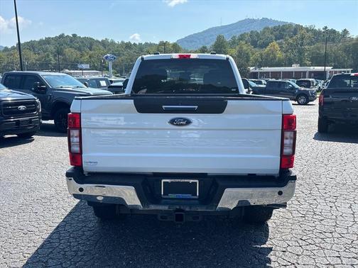 Oxford White 2021 Ford F-250 XLT