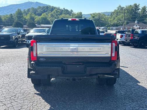 Agate Black Metallic 2023 Ford F-450 Platinum