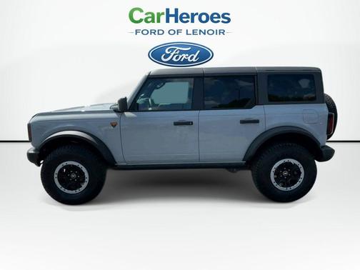 Avalanche Gray 2026 Ford Bronco Badlands