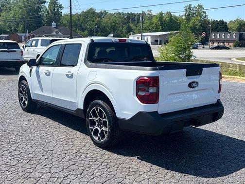 Oxford White 2026 Ford Maverick Lariat