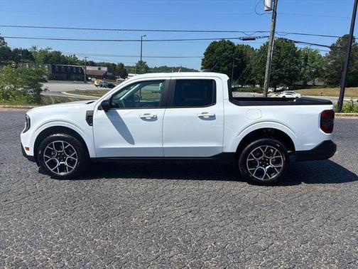 Oxford White 2026 Ford Maverick Lariat