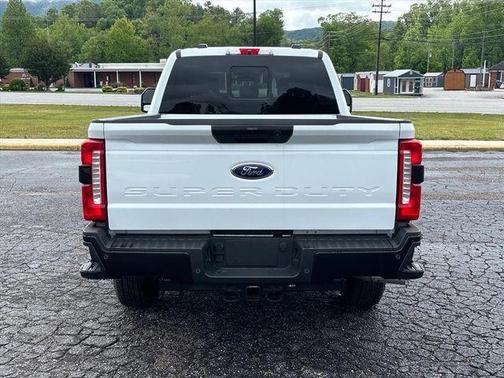 Oxford White 2026 Ford F-350 XL