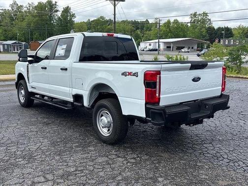 Oxford White 2026 Ford F-350 XL