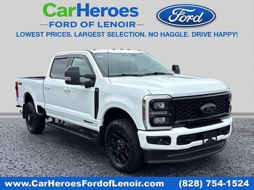 Oxford White 2025 Ford F-250 Lariat