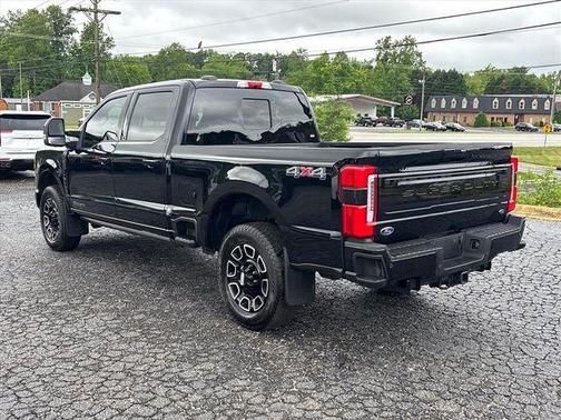 Agate Black Metallic 2025 Ford F-250 Platinum
