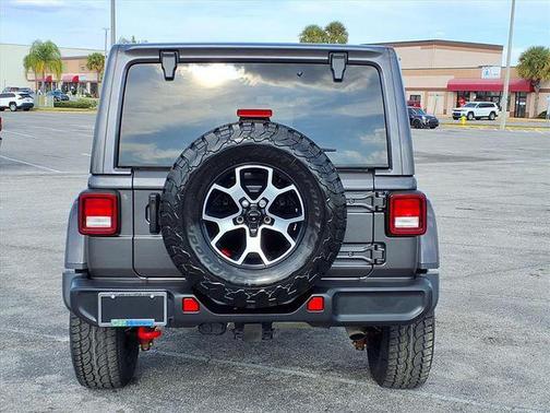 Granite Crystal Clearcoat Metallic 2022 Jeep Wrangler Unlimited Rubicon