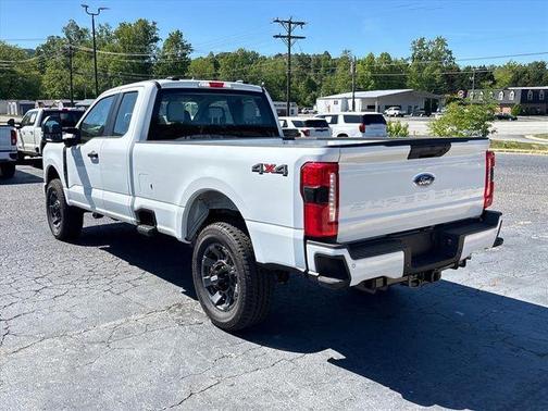 Oxford White 2026 Ford F-350 XL