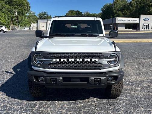 Oxford White 2026 Ford Bronco Badlands