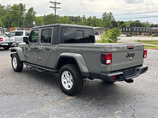 Sting Gray Clearcoat 2022 Jeep Gladiator Sport