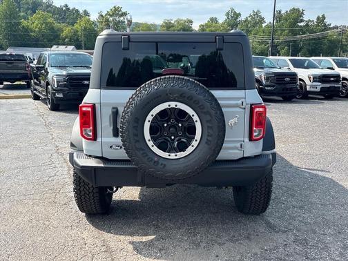 Avalanche Gray 2026 Ford Bronco Big Bend