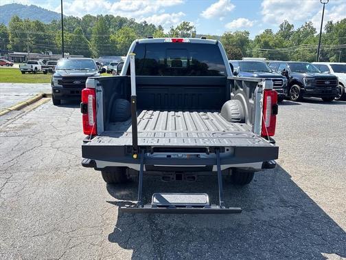 White 2025 Ford F-250