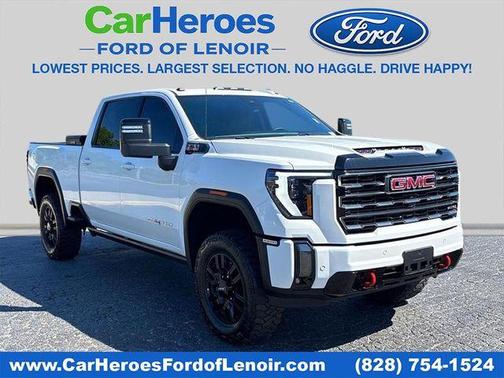 Summit White 2024 GMC Sierra 2500 AT4