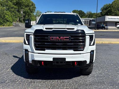 Summit White 2024 GMC Sierra 2500 AT4