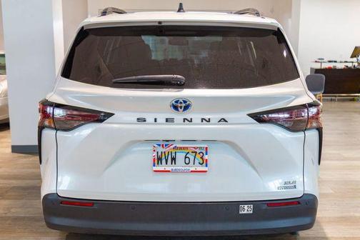2023 Toyota Sienna XLE
