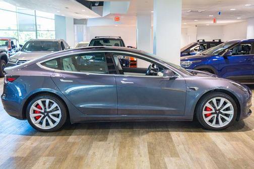 2018 Tesla Model 3 Mid Range