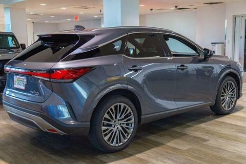 2024 Lexus RX 450h+ Luxury