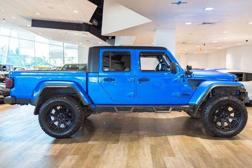 Hydro Blue Pearlcoat 2022 Jeep Gladiator Sport