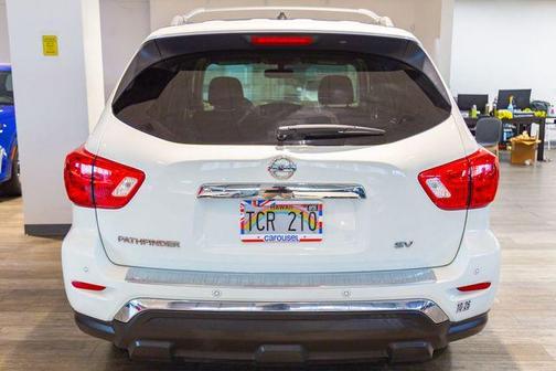 2017 Nissan Pathfinder SV