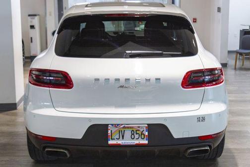 2017 Porsche Macan Base