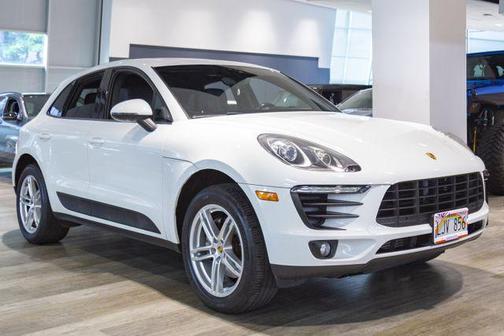 2017 Porsche Macan Base