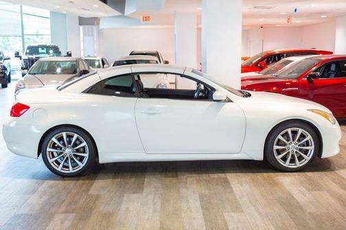 2010 INFINITI G37 Base