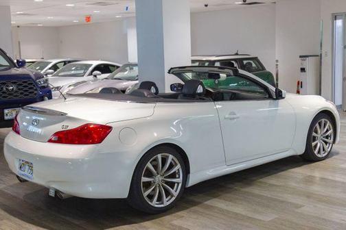 2010 INFINITI G37 Base