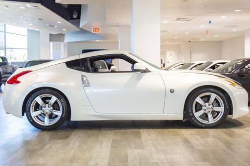 2011 Nissan 370Z Base