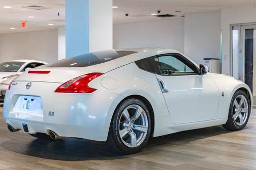 2011 Nissan 370Z Base