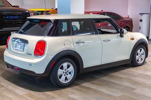 2017 MINI Hardtop Cooper