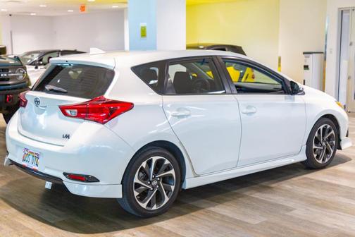 Blizzard Pearl 2016 Scion iM Base