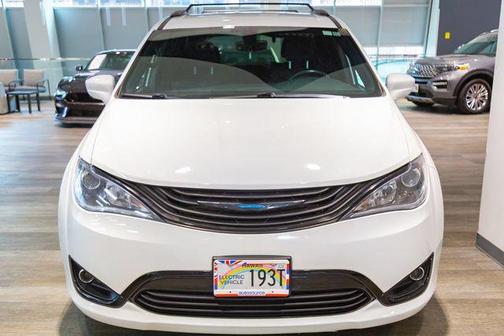 Bright White Clearcoat 2019 Chrysler Pacifica Hybrid Touring Plus