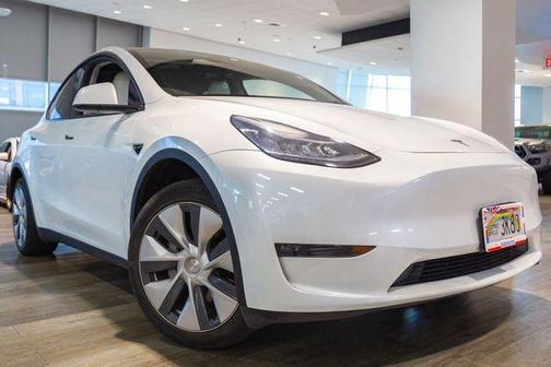 2023 Tesla Model Y Long Range