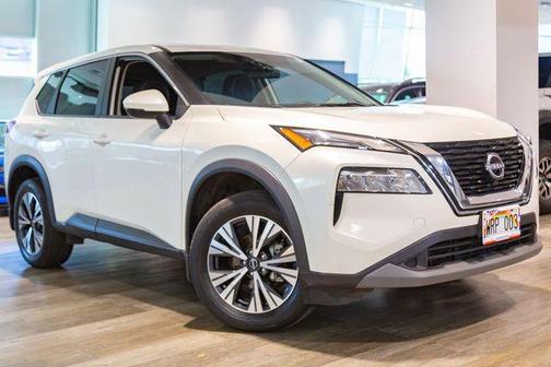 White 2022 Nissan Rogue SV SUV