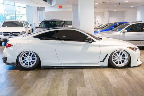 2017 INFINITI Q60 3.0T Premium