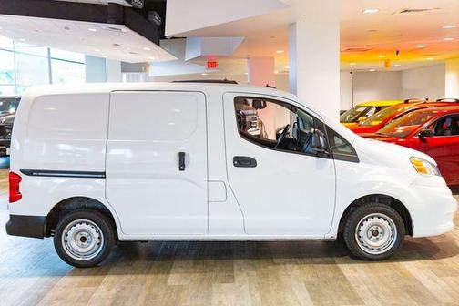 2021 Nissan NV200 S