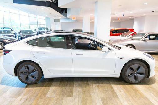 2020 Tesla Model 3 Standard Range Plus