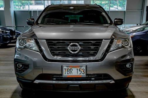 2017 Nissan Pathfinder SV