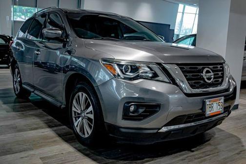 2017 Nissan Pathfinder SV