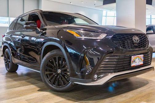 Midnight Black Metallic 2023 Toyota Highlander XSE SUV