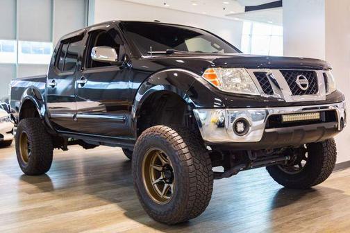 Super Black 2015 Nissan Frontier SL