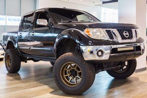 Super Black 2015 Nissan Frontier SL