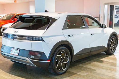 2023 Hyundai IONIQ 5 SE