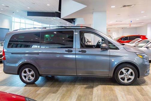 2021 Mercedes-Benz Metris Base