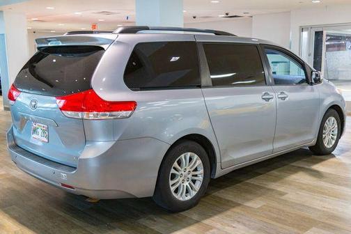 2013 Toyota Sienna XLE