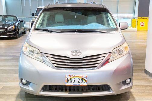 2013 Toyota Sienna XLE