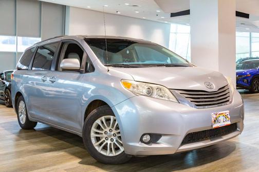 2013 Toyota Sienna XLE
