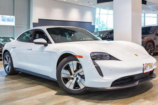 2022 Porsche Taycan Base