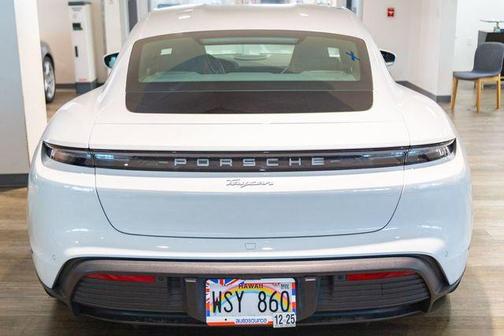 2022 Porsche Taycan Base